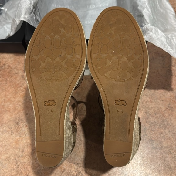 Brand New with Box- Worn Once - Picture 4 of 7